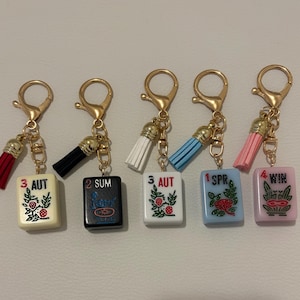 Personalized Flower Mahjong Tile Bag Charm, choose your tile and monogram bild 4