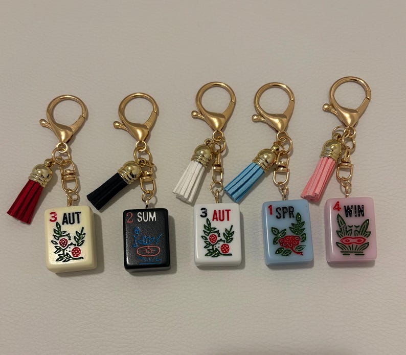 Personalized Flower Mahjong Tile Bag Charm, choose your tile and monogram bild 4