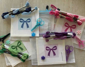 Beginner Needlepoint Kit Party Pack, Set of 4 Bow Kits with Carrier zipper pouch