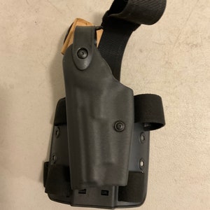 Safari Tactical/Military Sig Sauer 4.41” BBL P220, P220R, P220ST, P226, P226R Light Rail Mount With Full Size Hammer Belt Loop Paddle. Left