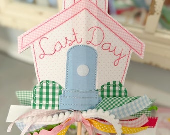 Back to School Photo Prop Wand: Customizable Schoolhouse Banner