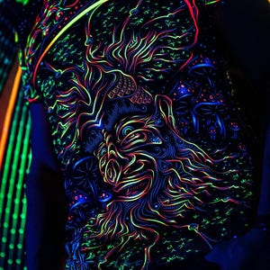 Blacklight Psychedelic and Neon Ultraviolet Active T-shirt "Wise Mushroom" for Men and Unisex, Psytrance Goa Party