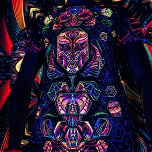 Blacklight Psychedelic and Neon Ultraviolet Active T-shirt &quot;Terraformer&quot; for Men and Unisex, Psytrance Goa Party