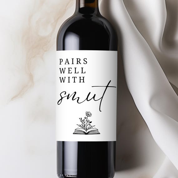 Book Smut Wine Label, Funny Book Club Gift for Bookworms & Romantasy Fans, Spicy Bookish Reader Sticker, Book Lover Present for Librarian