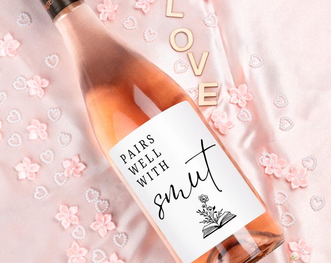 Book Smut Wine Label, Funny Book Club Gift for Bookworms & Romantasy Fans, Spicy Bookish Reader Sticker, Book Lover Present for Librarian