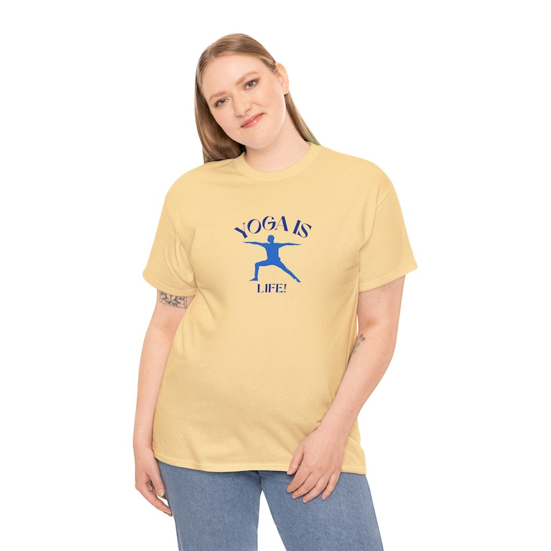 Camiseta Yoga is Life: 100 % algodón estadounidense imagen 4