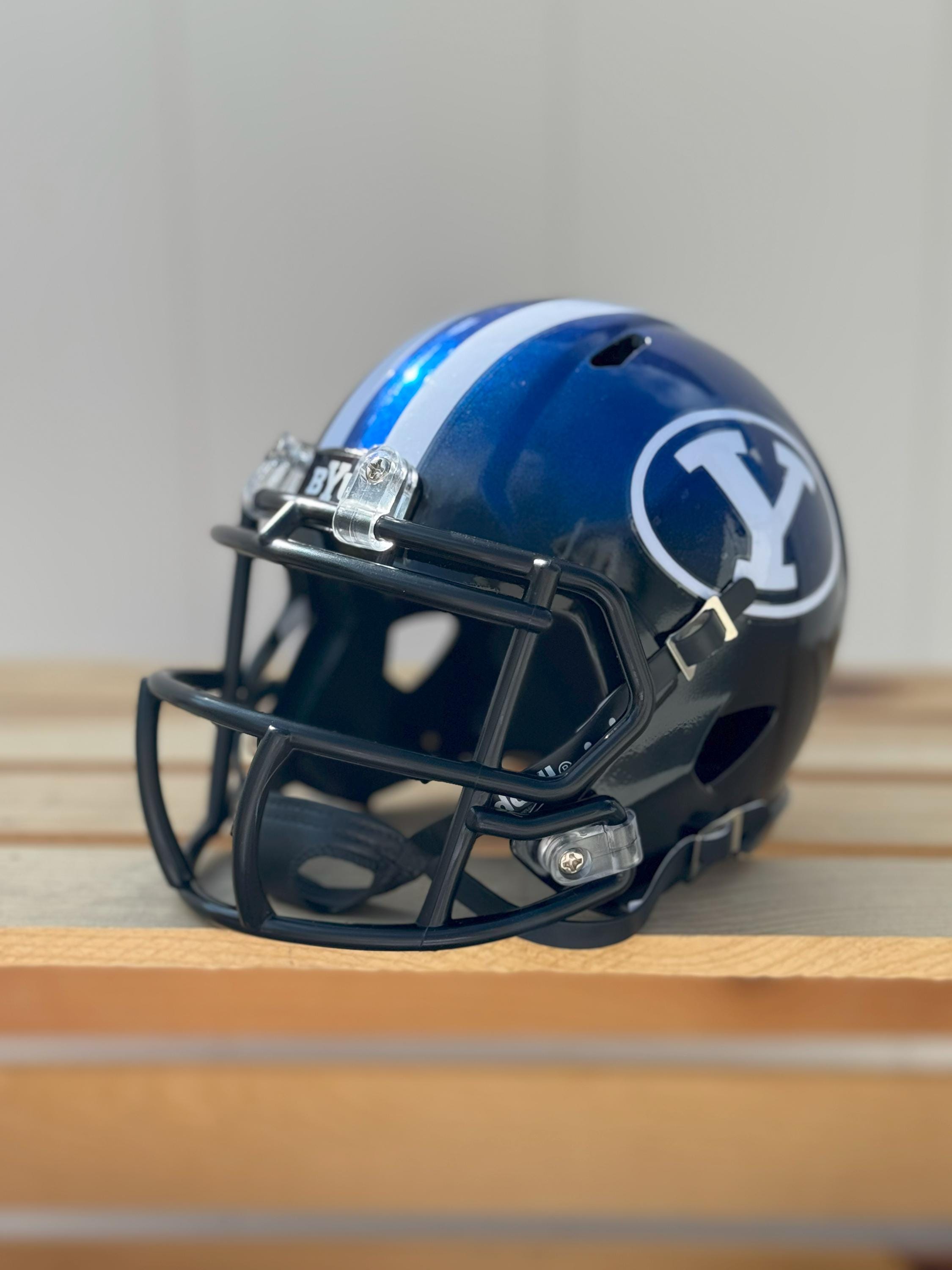 custom leather football helmet Black Cross – Historic Sports 2026 Schutt Youth F7 Color:22 ALT Buccaneers 30s and 40s era