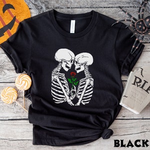T-shirt squelette romantique Halloween, chemise amour squelette, chemise squelette romance, beau t-shirt couple tête de mort, chemise de mariage squelette pour couples
