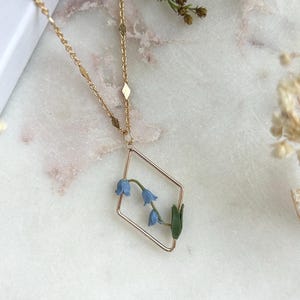 Bluebell flower pendant necklace gold plated, blue elegant necklace bluebell, feminine floral pendant adjustable chain, bluebell gift