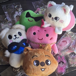 Skooz Keychain - Etsy