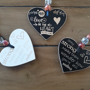 ビーズ付き励まし木製ハート - 吊り下げ木製ハート友人ギフト - 感傷的 - パーソナライズカスタム - 友人、娘へのギフト