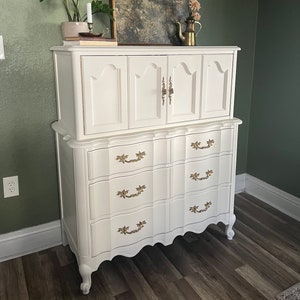 Vintage white furniture company cheap dresser