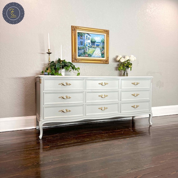 Gray Vintage French Provincial Dresser | Gold Hardware | 9 Drawer | Henderon | Restored Furniture - Etsy Israel Gray Vintage French Provincial Dresser | Gold Hardware | 9 Drawer | Henderon | Restored Furniture - Etsy Israel
