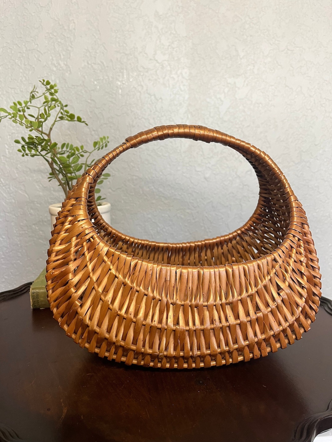 Vintage Wicker Gondola Basket Unique Shaped Basket Medium Sized Etsy
