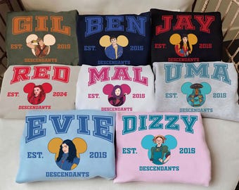 Vintage Disney Descendants Characters Group Shirt, Descendants Movie Matching Tee, Disney Descendants 2025 shirt, Disneyland Family Trip Tee