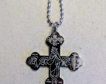 Croix de Saint-Junior de Californie, gravée sur acier inoxydable et montée sur une chaîne | San Francisco | Saint Junípero Serra