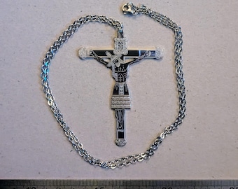 Crucifijo del Papa León XIV, grabado en acero inoxidable con cadena / escudos heráldicos / Cruz Papal / Vaticano / arte cusqueño