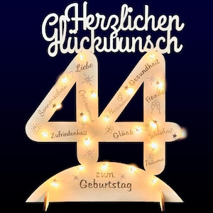 44e verjaardag cadeaustandaard nummerdecoratie XXL nummer 44 met LED-lichtketting van hout met gravure van de mooiste wensen + standaard