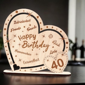 Kunstvoll graviertes Holz-Herz 40. Geburtstag, Geschenk & Deko "Happy Birthday" mit persönlichen Wünschen wie Gesundheit, Glück, Liebe usw.