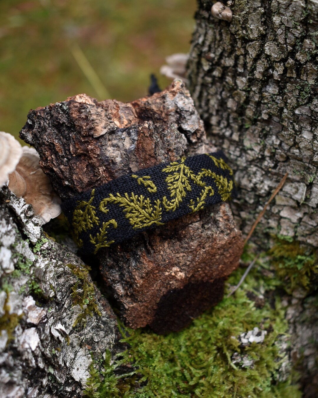 FERN LEATHER BRACELET - שחור