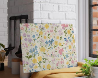 Tabla de cortar de vidrio con diseño floral, decoración de cocina con un jardín caprichoso, flor pastel pictórica, protector de encimera de vidrio templado y bandeja para servir.