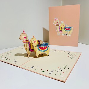 Zwei super süße LAMAs Karte - erstellt von Origami Pop Cards Sydney Australia 3D Papier Pop Up Karten - OrigamiPopCards.com Hand Made with Love