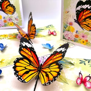 Borboletas atraindo flores de hortênsia Cartão pop-up 3D de feliz aniversário Cartões pop-up de origami feitos à mão Compre online https://origamipopcards.com/