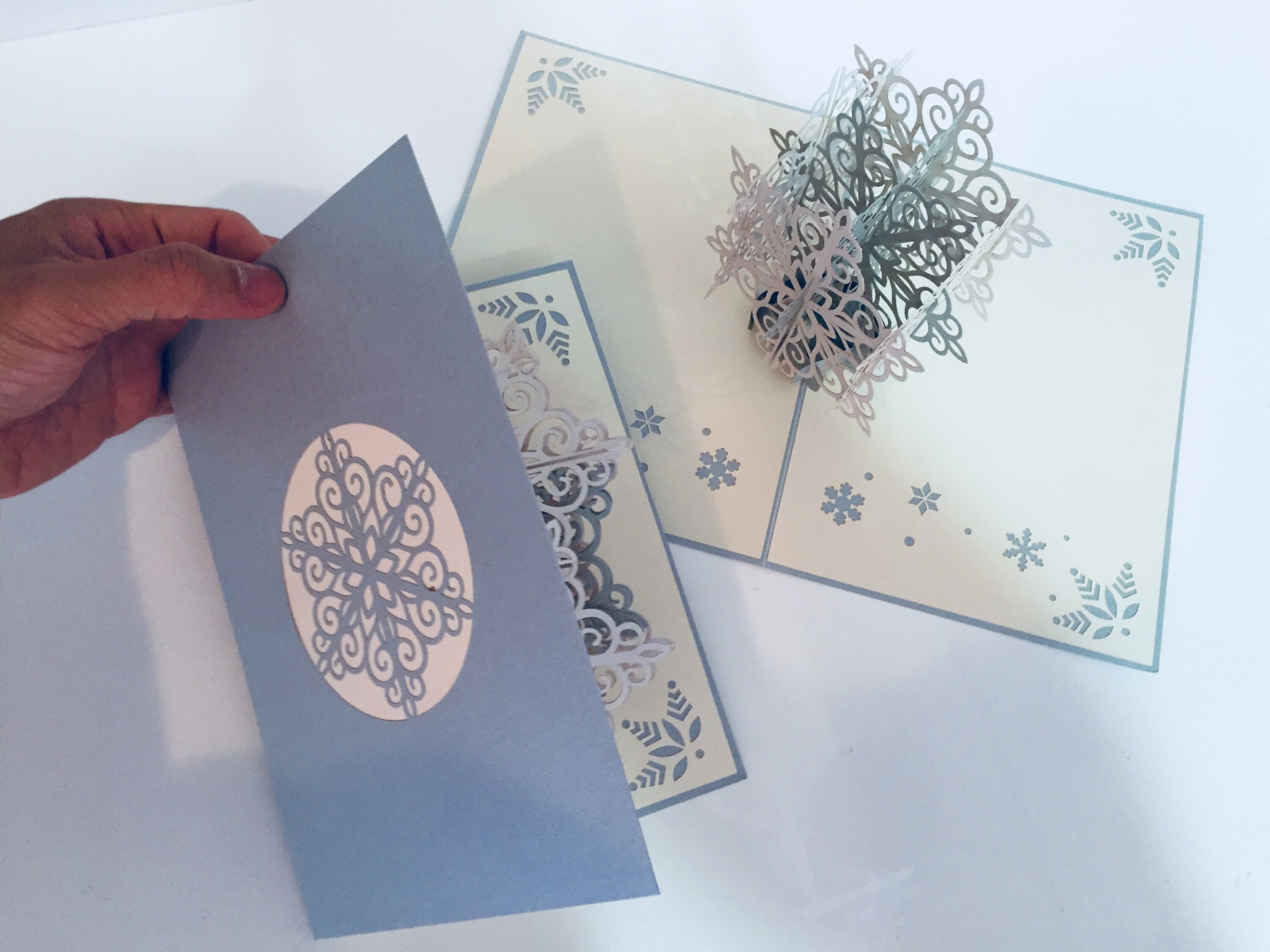 NUOVO giro in slitta sulla neve - Biglietto di auguri pop-up 3D