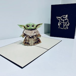 Super süsse BABY YODA Star Wars Happy Birthday 3D Pop Up Grußkarte Handmade with Love von Origami Pop Cards https://origamipopcards.com/