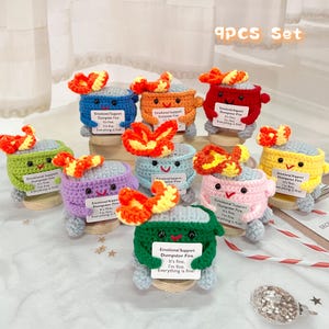 Handgemachtes häkeln Müllcontainer Feuer, häkeln Amigurumi, bunter Müllcontainer, Geschenk zur emotionalen Unterstützung, Mülleimer, kreative Geschenke, neuer Job Geschenk