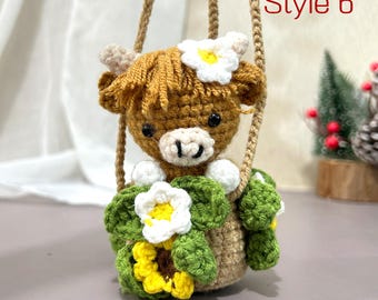 Adorno colgante para coche hecho a mano a crochet, dije de mapache y vaca de las Tierras Altas para espejo retrovisor, regalo de Navidad, accesorio de decoración para coche.