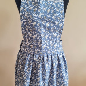 Apron / pini 100% cotton