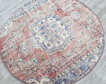 Vintage Round Anatolian Rug, Bohemian Turkish Oushak Rug (5.7 x 5.7 ft)