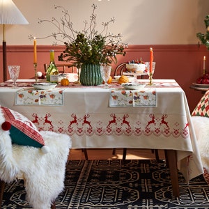 Toalha de mesa com estampa de rena vermelha, toalha de mesa de veludo, toalha de mesa com estampa de veado, decoração de mesa de Natal feita à mão, decoração de sala de estar