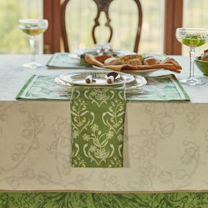 Green Lily Cloth Napkins and Placemats Set, Washable Fabric Table Linens, Reusable Cloth Napkins for Dinner or Cocktail, Set of 4 6 8