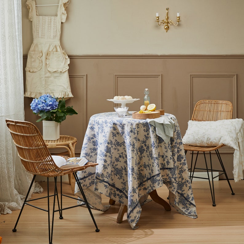 Elegant tafelkleed in Franse stijl Blauw Beige Wit Tafelkleed Vierkant Rond Tafelkleed Aangepast formaat voor koffie Kichen Elegant aangepast formaat afbeelding 2