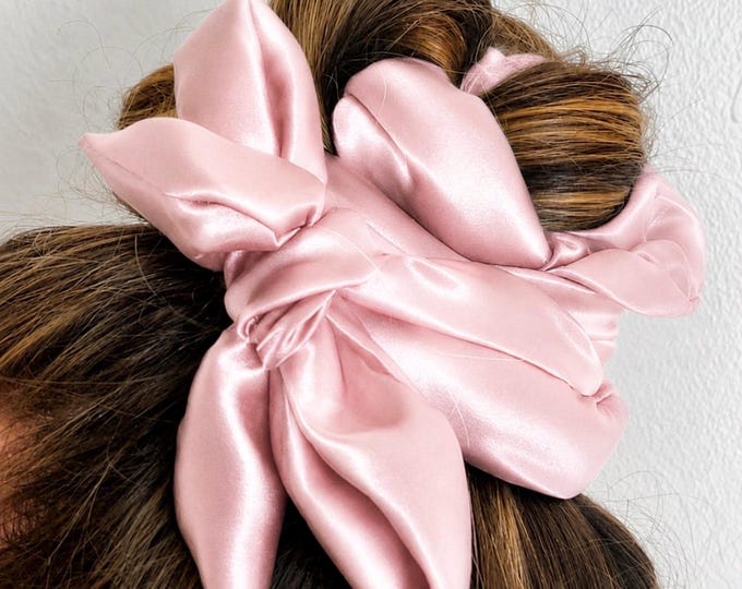 Silky Scrunchie Hair Curler, Heatless Overnight Curls