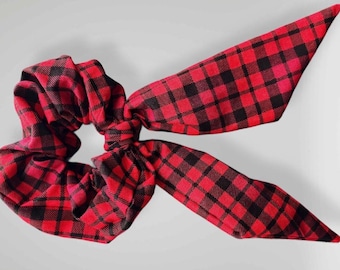 Red Buffalo Plaid Scrunchie with Tails – Christmas Tartan Hair Tie