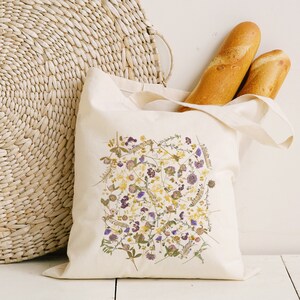 Wildflower Tote Bag, Floral Tote Bag, Floral Botanical Tote, Women Totes, Vintage Wildflower Tote Bag, Women Gift Bag, Mothers Day Gift