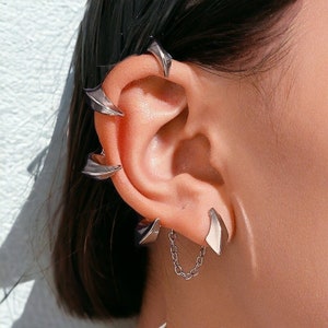 Ear 2025 clips online