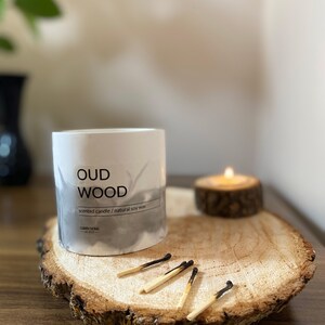 Scent: Oud Wood
Size: Medium (9.3*9 cm)