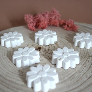 Raysin Flower Scatter Decoration Table Decoration Scandinavian Decoration White Gold