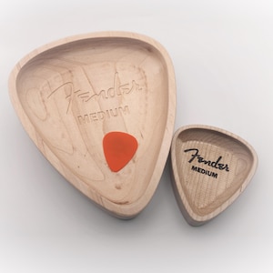 Maple Wood Guitar Pick Dish Fender, Engraved Wood Holder, Large Musician Valet Tray, Gift for Player, Catch All Bowl for Him, Desk Organizer