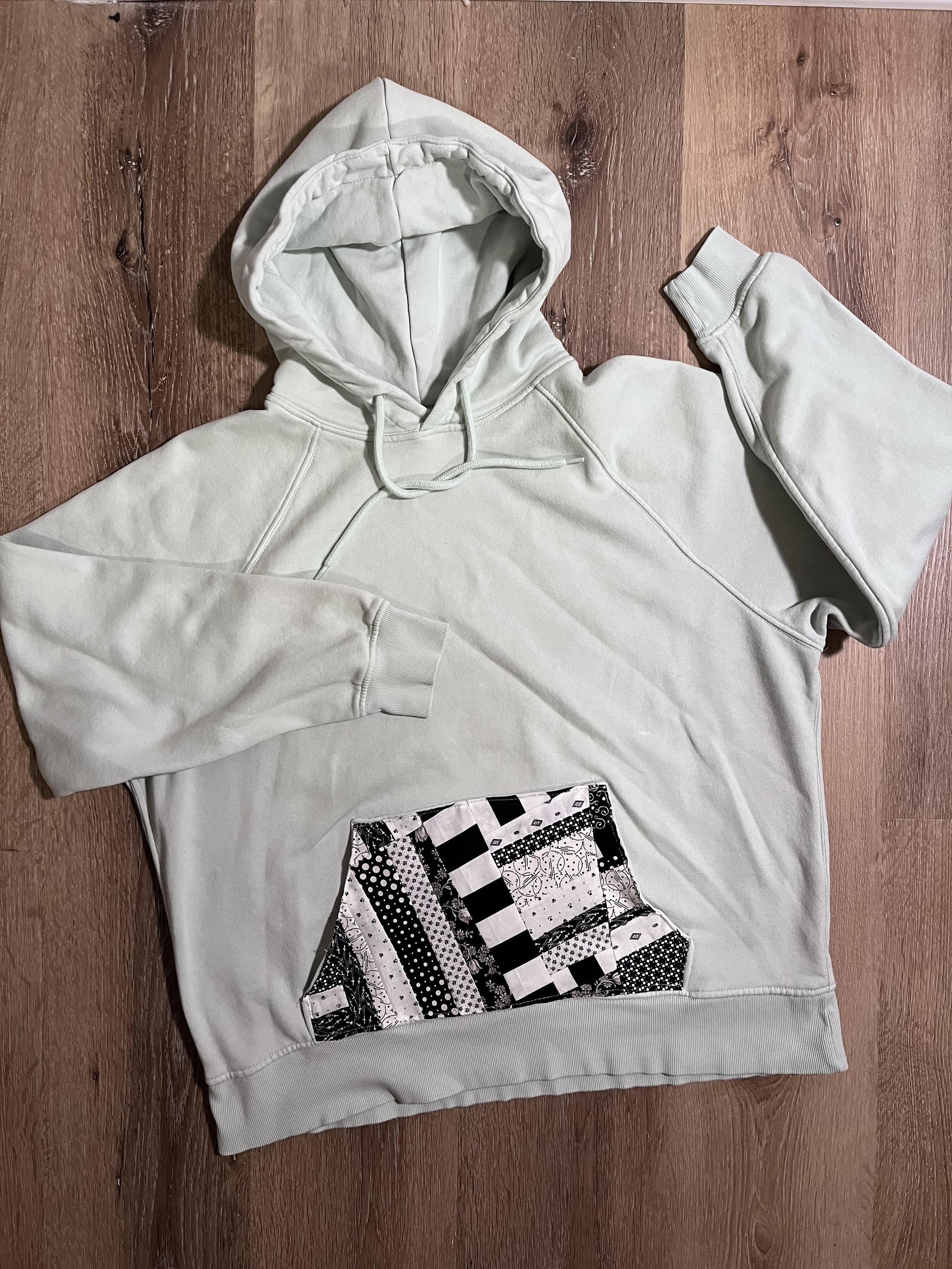 スウェット・トレーナー ETRO COTTON HOODIE WITH PATCHWORK LOGO PRINT Etro Cotton hoodie - Multicolour - Men | 1Y69099280003