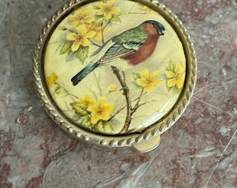 pillbox pill box - see photos. Metal. Approx. 4.5 cm (1.8 inch) Decor bird