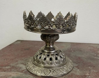 Heavy large metal pin candlestick for large candle. Candle up to 10 cm / 4 inches diameter. Height of candlestick approx. 12 cm / 5 inches. See pictures