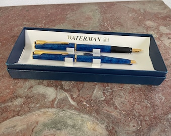 Originele Waterman pennen set met vulpen en ballpoint. In originele doos met papieren. Emaille met verguld.  Zeer fraai schrijfset