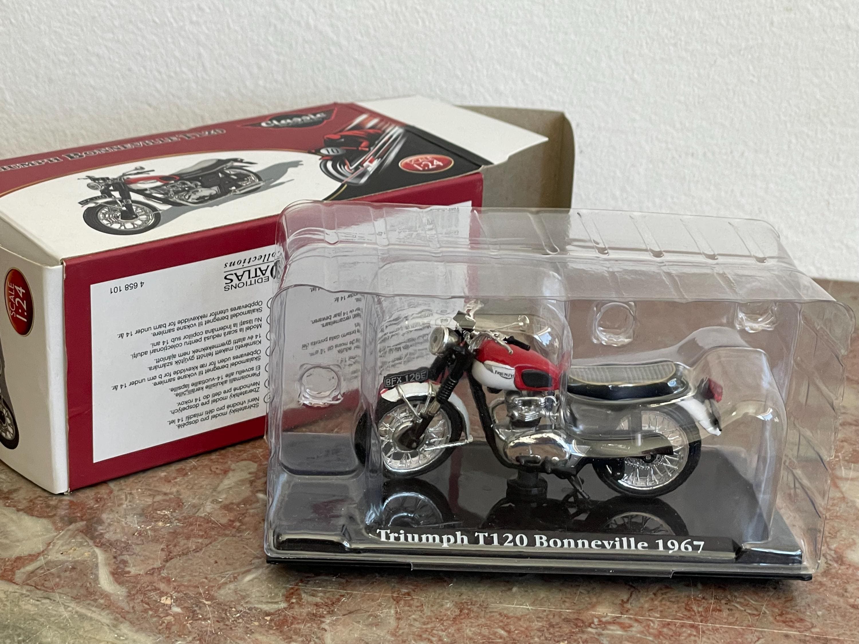 Brand Classic Motorbikes - Triumph Boneville T120 Scale 1:24 Scale