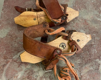 Patineurs frisons antiques des Pays-Bas. Bois avec métal. Taille 18 - patins enfant Holland - voir photos