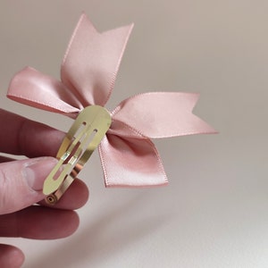 Bow hair bar/golden clip bar stainless steel bow tie in old pink satin/cute chic/parties/wedding image 4